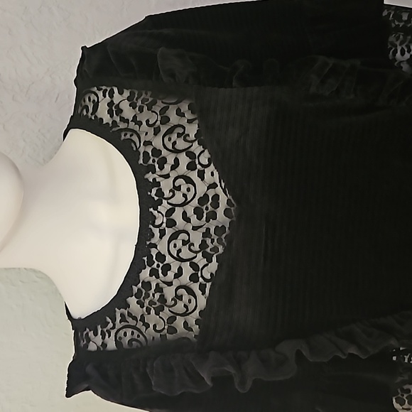 POL Velvet Lace Ruffle Witchy Goth Castlecore Long Sleeve Oversized Blouse - Picture 4 of 10